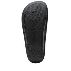Discount Women's Classic Peace & Love Clog Women Women's Shoes